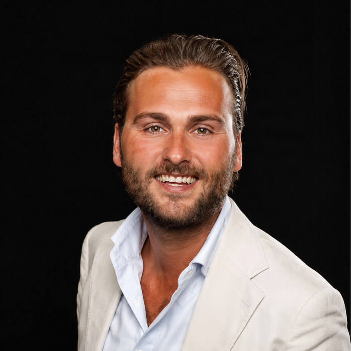 — Leendert, Founder van Troonz